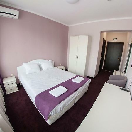 Hotel Chateau Des Bergers Targovishte  Eksteriør billede