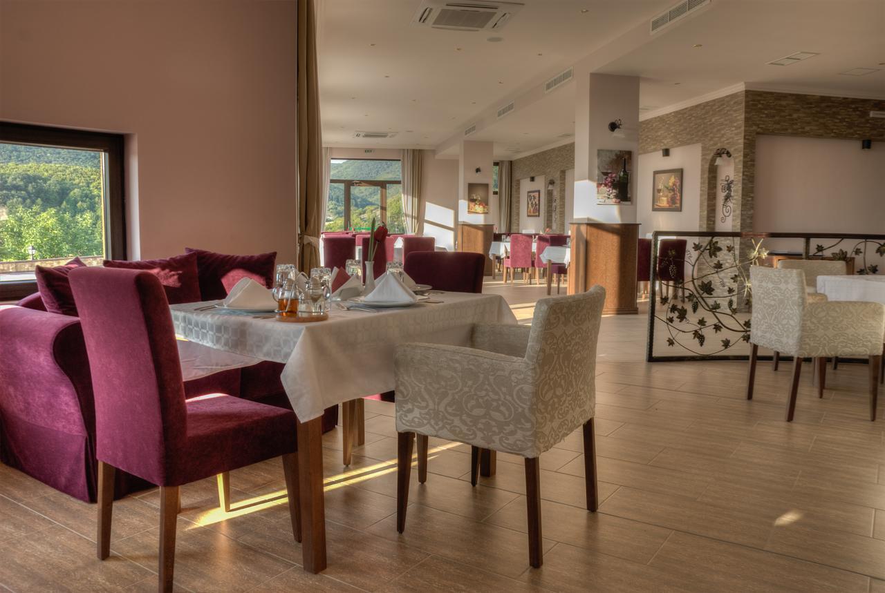 Hotel Chateau Des Bergers Targovishte  Eksteriør billede