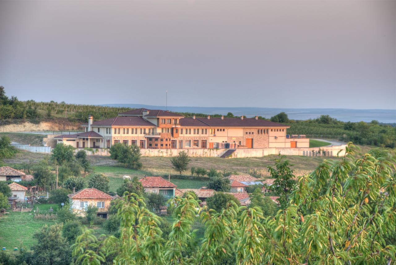 Hotel Chateau Des Bergers Targovishte  Eksteriør billede