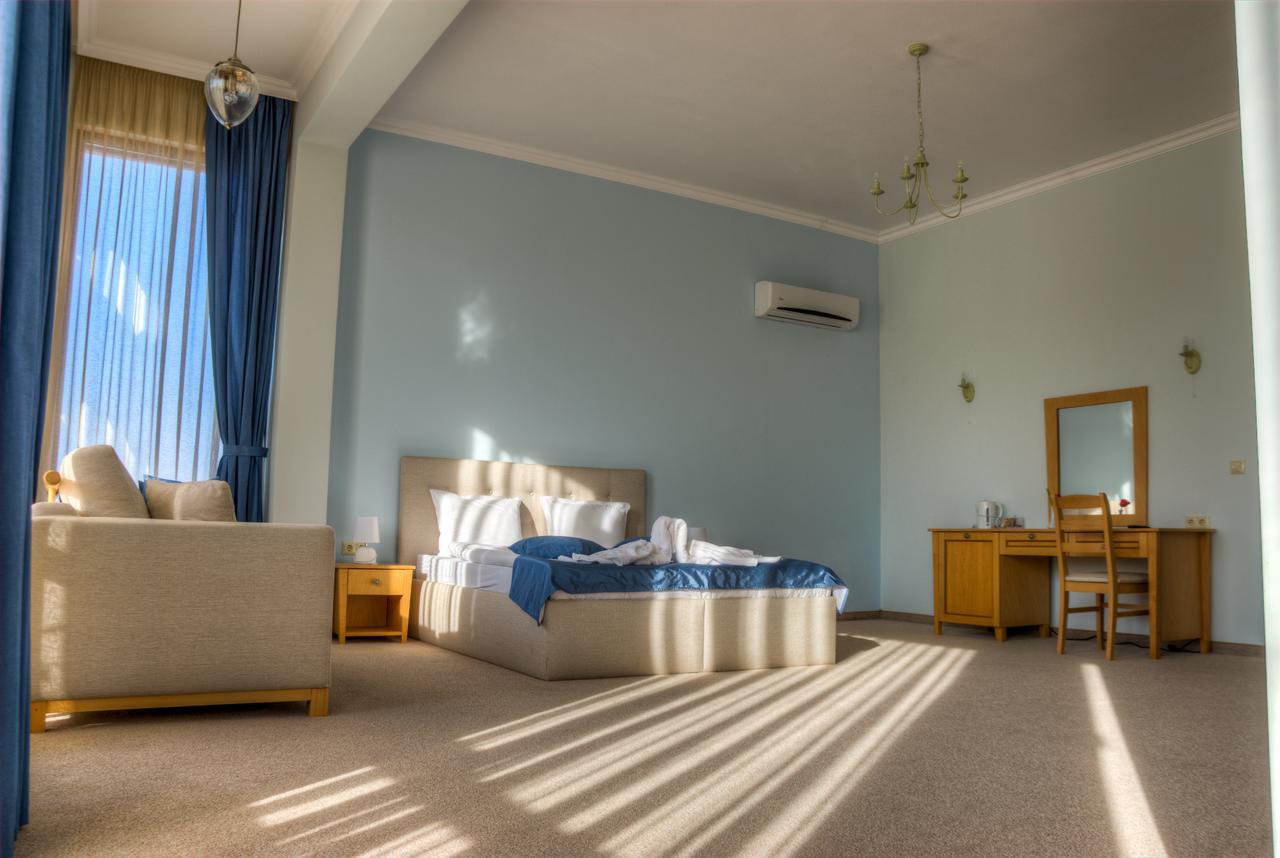 Hotel Chateau Des Bergers Targovishte  Eksteriør billede