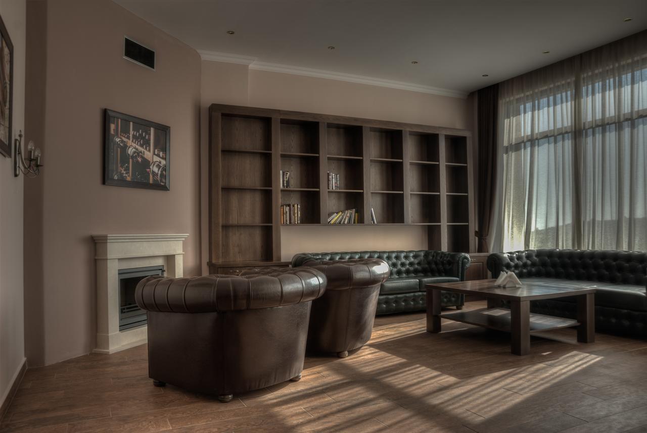 Hotel Chateau Des Bergers Targovishte  Eksteriør billede